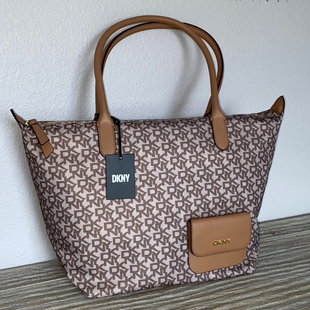 NWT DKNY - Livvy Tote in Cashew